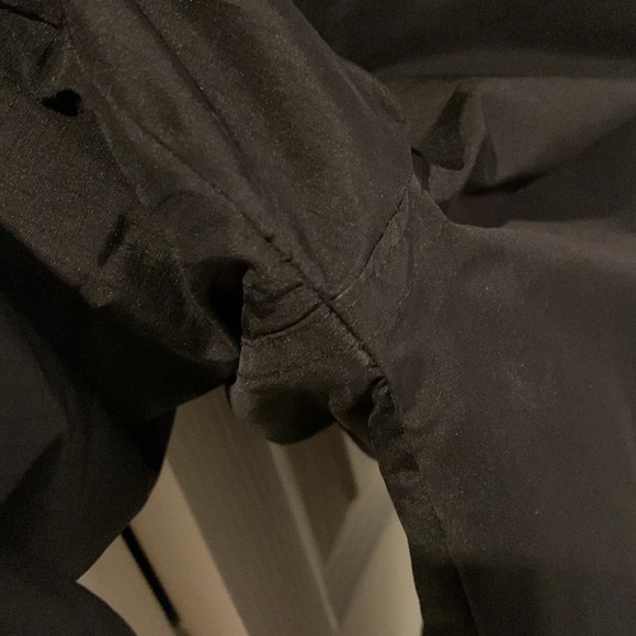 ❄️💦EUC Unisex Children’s Place Black Snowpants - size 12 - Picture 5 of 16